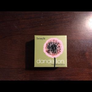 Benefit dandelion blush